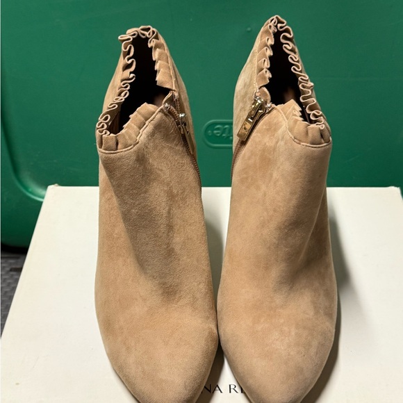 Banana Republic Beige Suede Heeled Booties - Picture 2 of 4